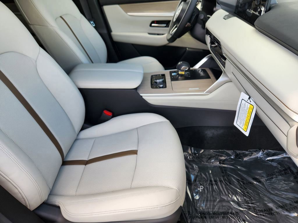 New 2025 MAZDA CX-90 Plug-In Hybrid w/ Premium Plus image 16