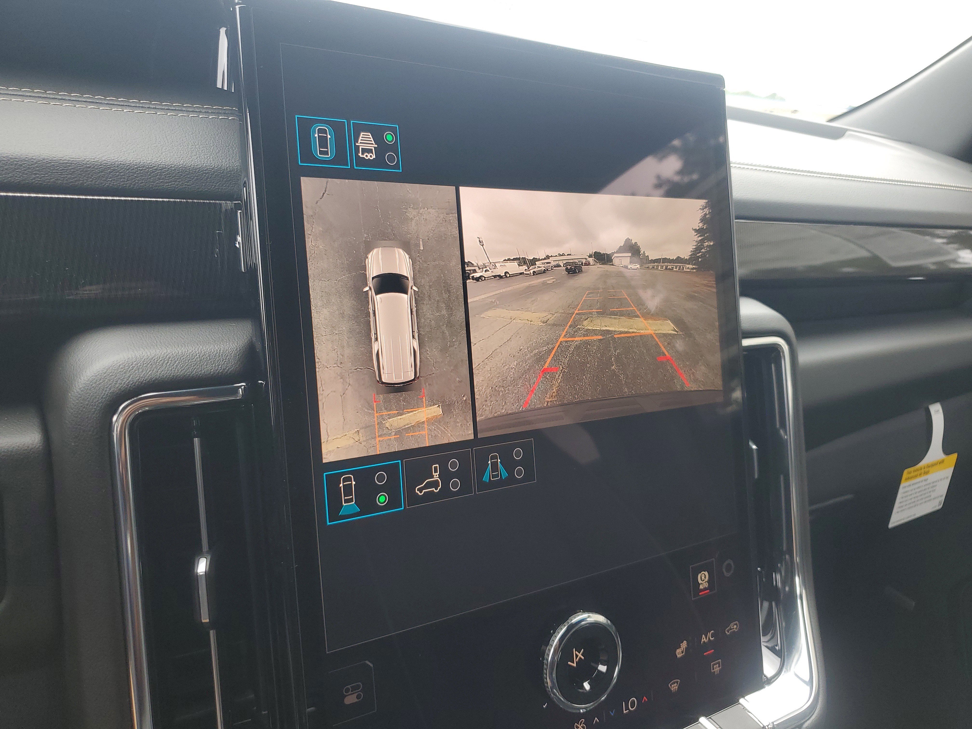 New 2026 GMC Yukon XL Elevation image 27