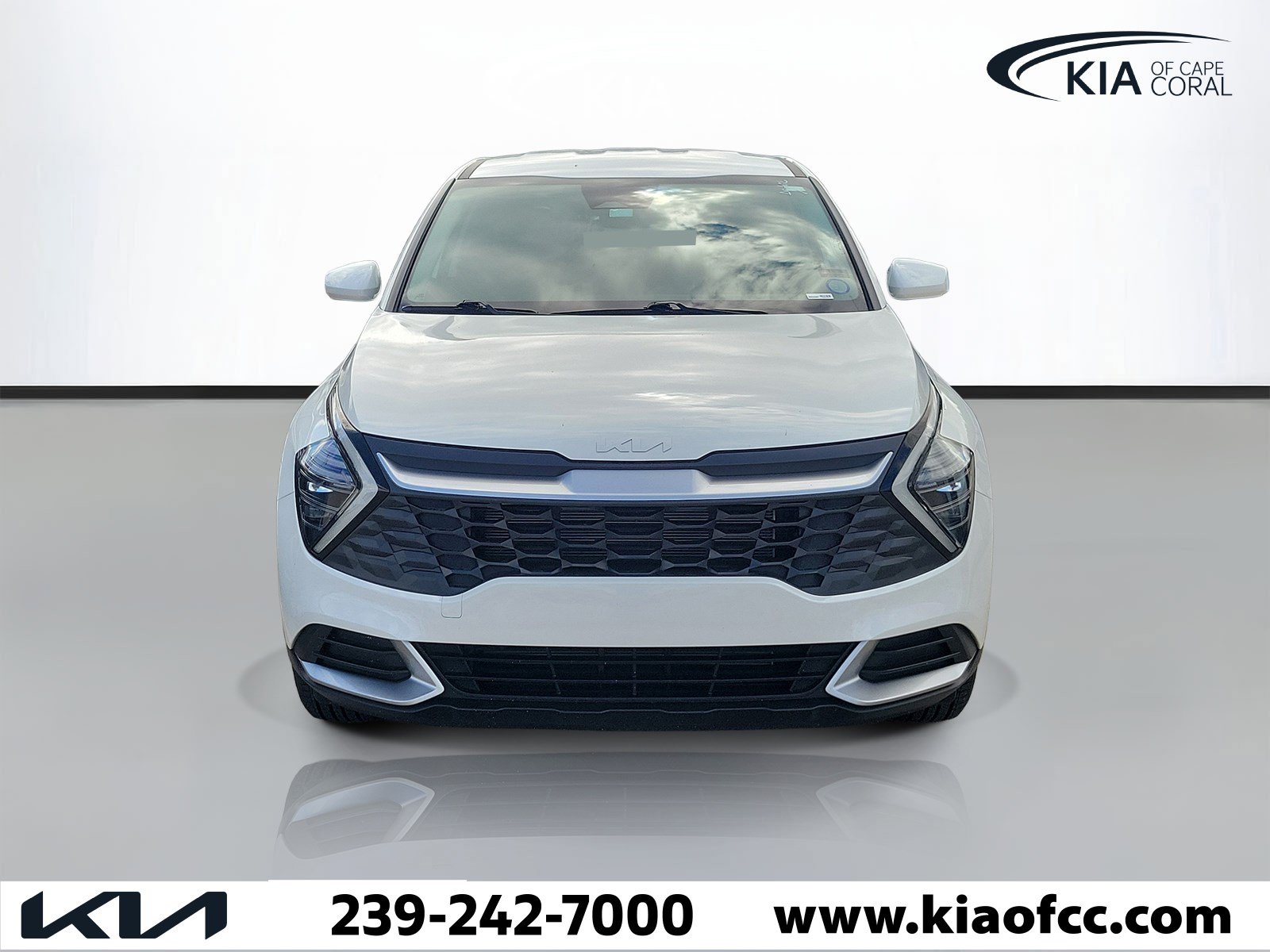 Certified 2024 Kia Sportage LX FWD image 2
