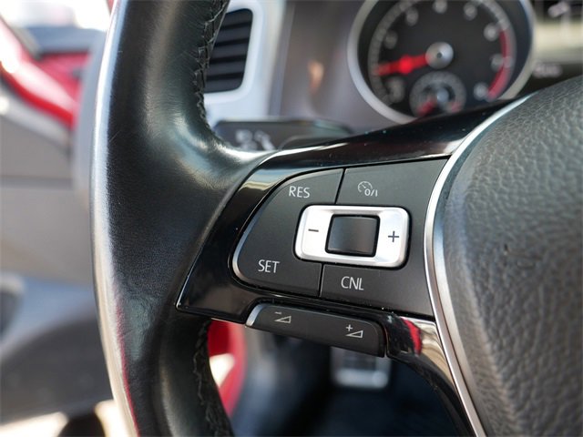 Used 2017 Volkswagen Golf Alltrack S image 25