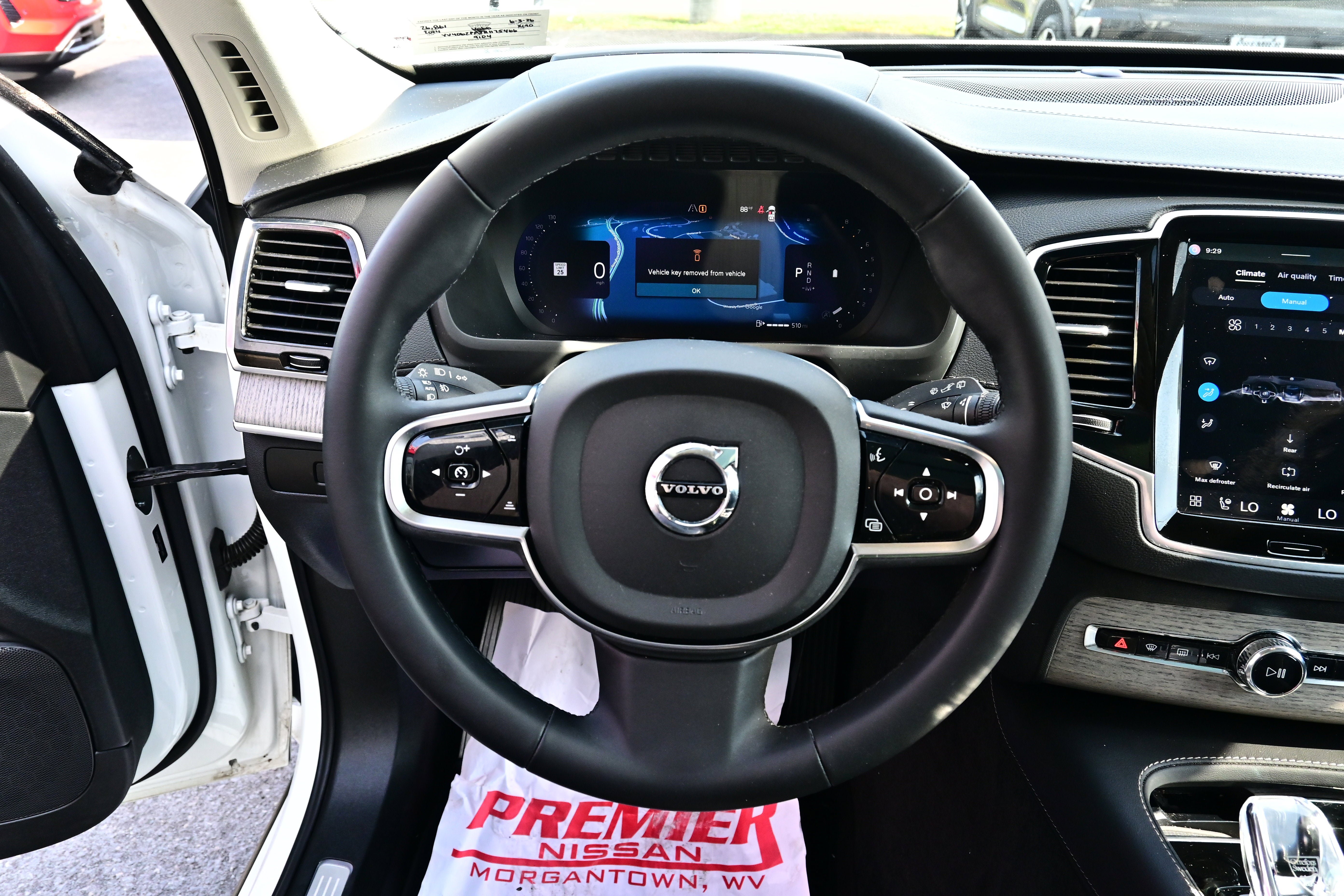 Used 2024 Volvo XC90 B6 Ultimate w/ Protection Package Premier AWD/4WD image 15