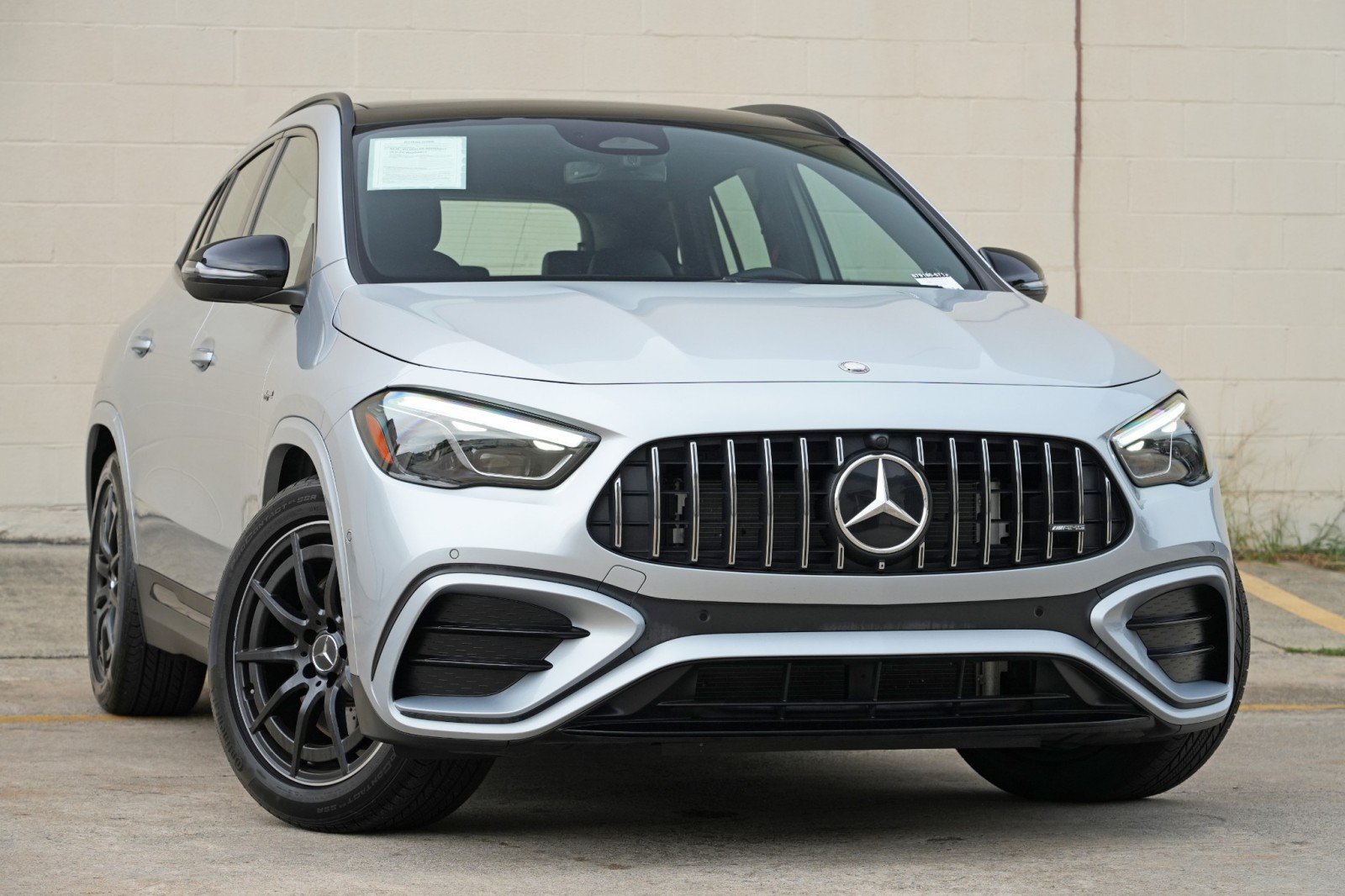 Used 2025 Mercedes-Benz GLA 35 AMG 4MATIC w/ Exclusive Trim Package image 4