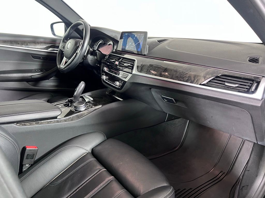 Used 2017 BMW 540i xDrive AWD/4WD image 18