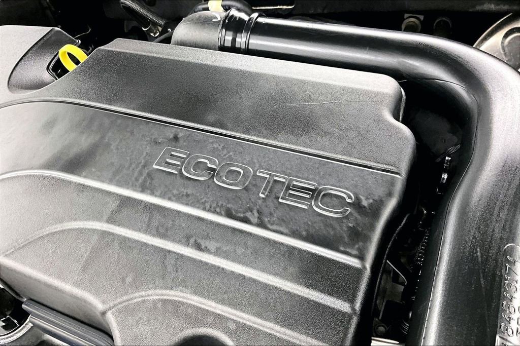 Used 2022 Chevrolet Malibu LT image 34