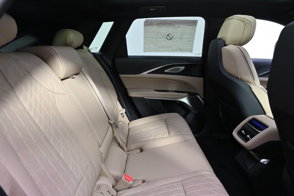 New 2025 Cadillac Lyriq Sport w/ Nappa Leather Package AWD/4WD image 17
