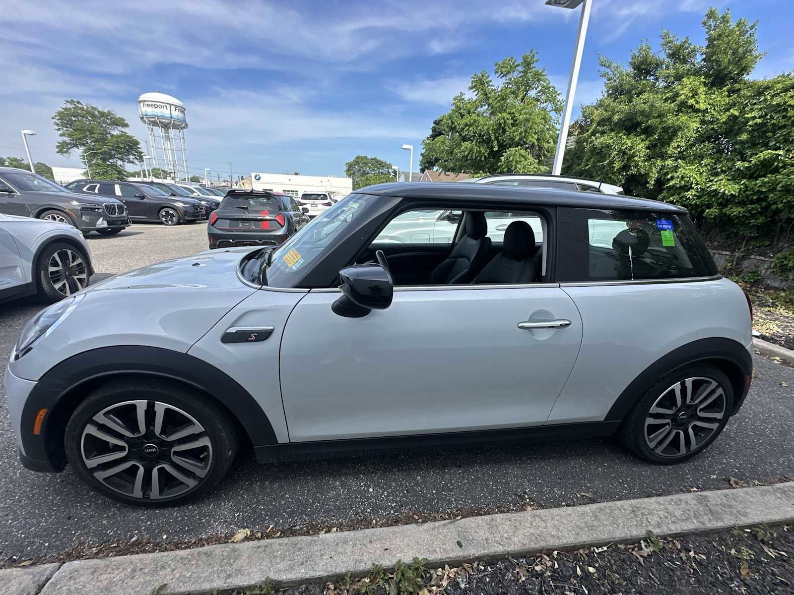 Certified 2023 MINI Cooper S FWD image 4