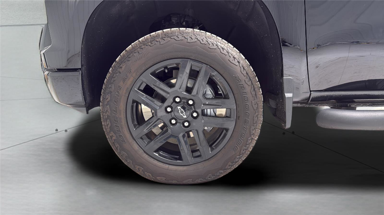 Used 2025 Chevrolet Silverado 1500 LT Trail Boss w/ Convenience Package II AWD/4WD image 27