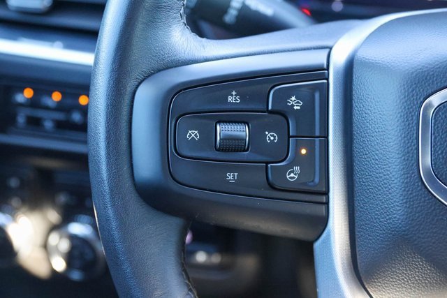 Used 2022 GMC Yukon XL SLT image 35