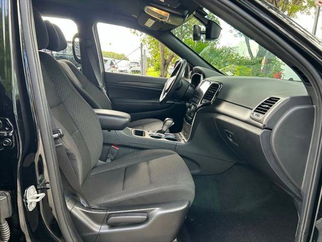 Certified 2022 Jeep Grand Cherokee Laredo E RWD image 40