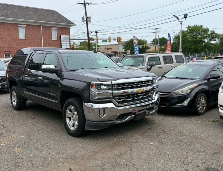 Used 2016 Chevrolet Silverado 1500 LTZ w/ Sport Package AWD/4WD image 5