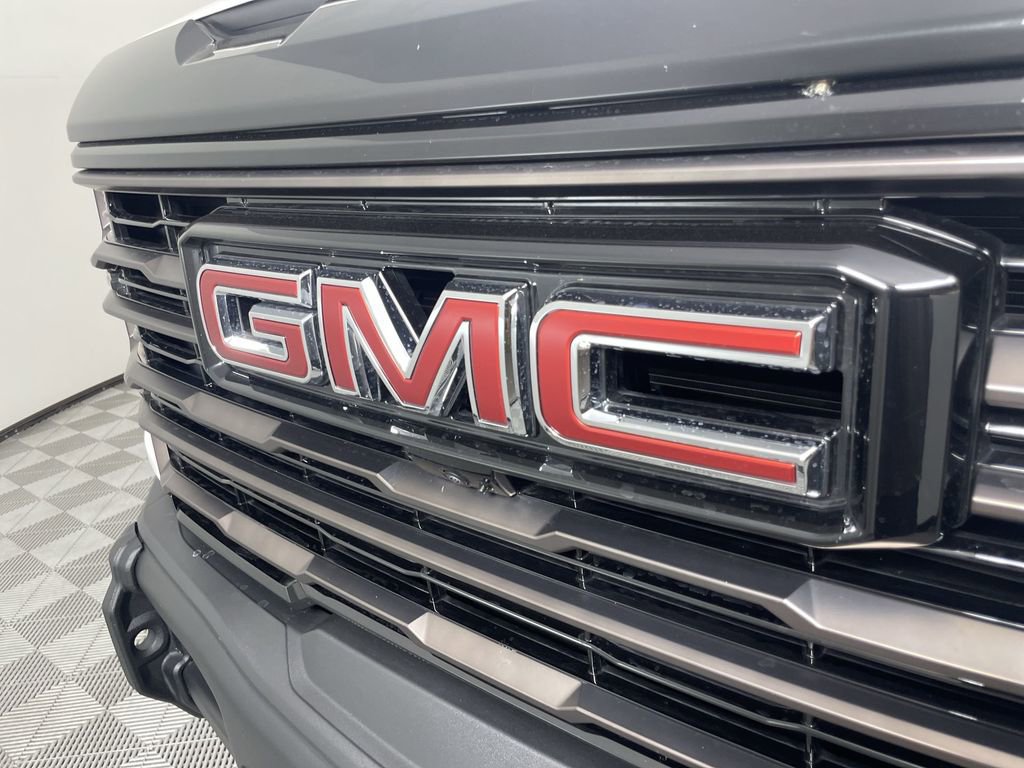 Used 2025 GMC Sierra 1500 AT4X image 31