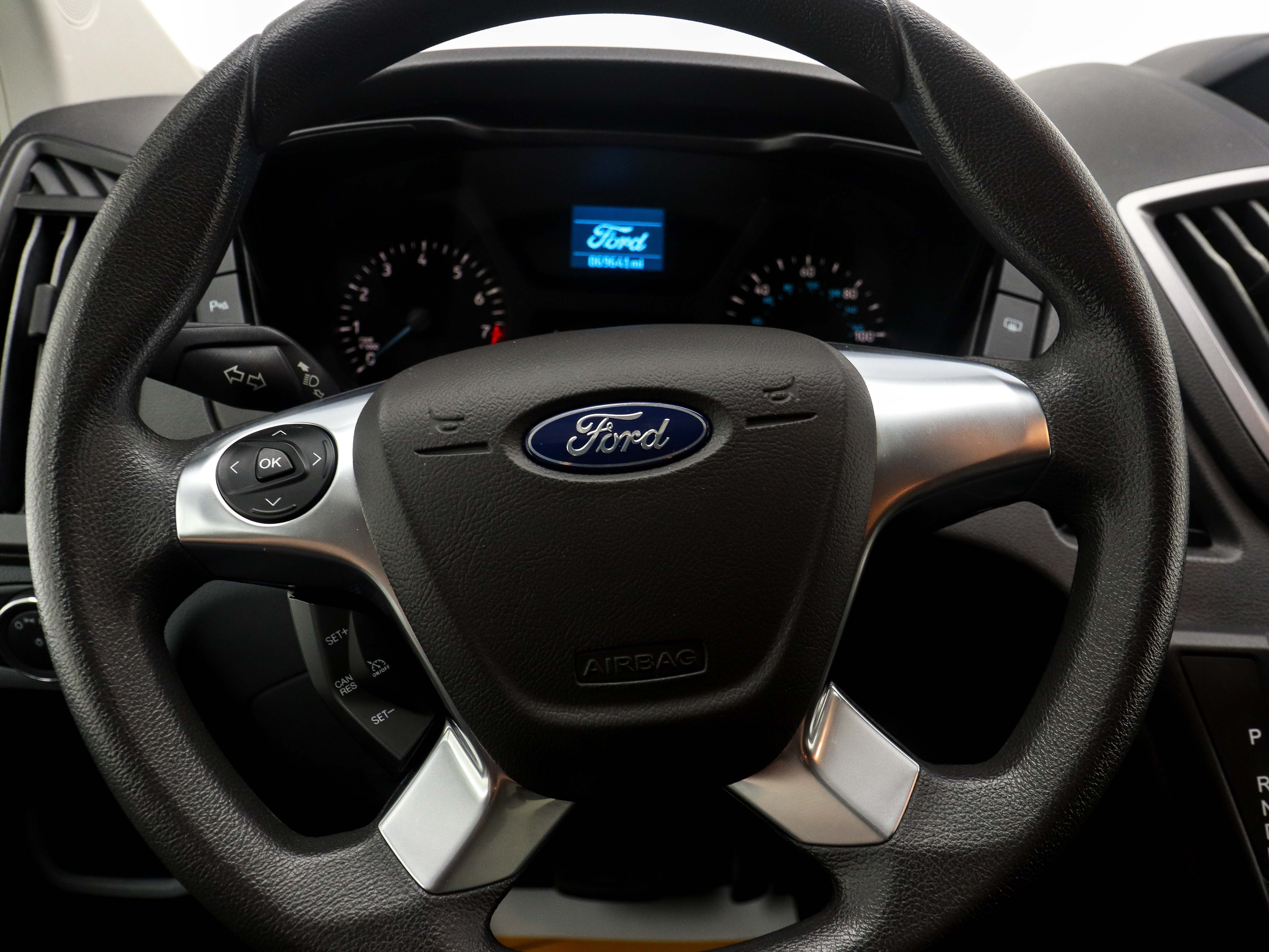 Used 2019 Ford Transit 350 XLT RWD image 18