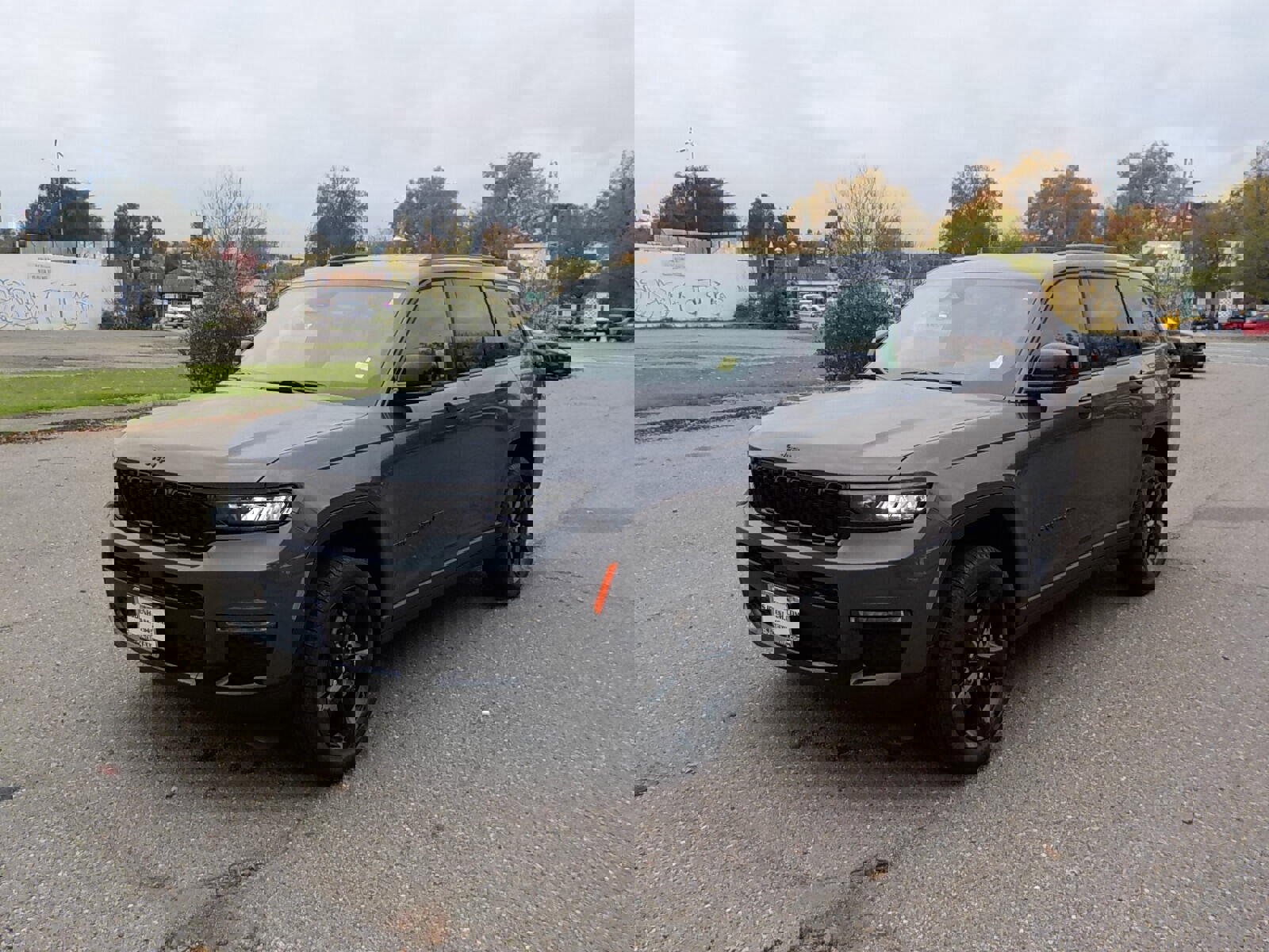 New 2025 Jeep Grand Cherokee L Limited w/ Black Appearance Package image 1