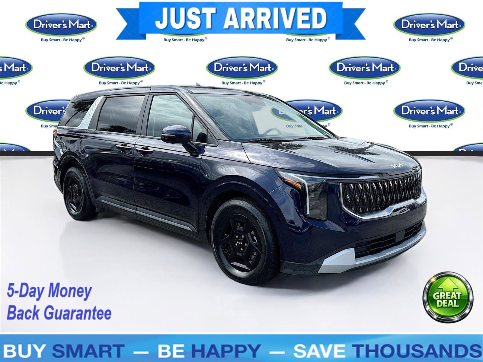 Used 2025 Kia Carnival image 1