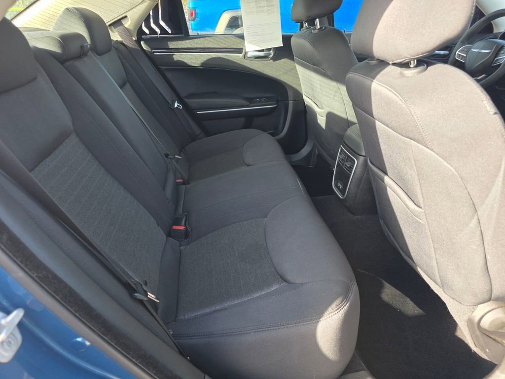 Used 2023 Chrysler 300 Touring w/ Sport Appearance Package image 13