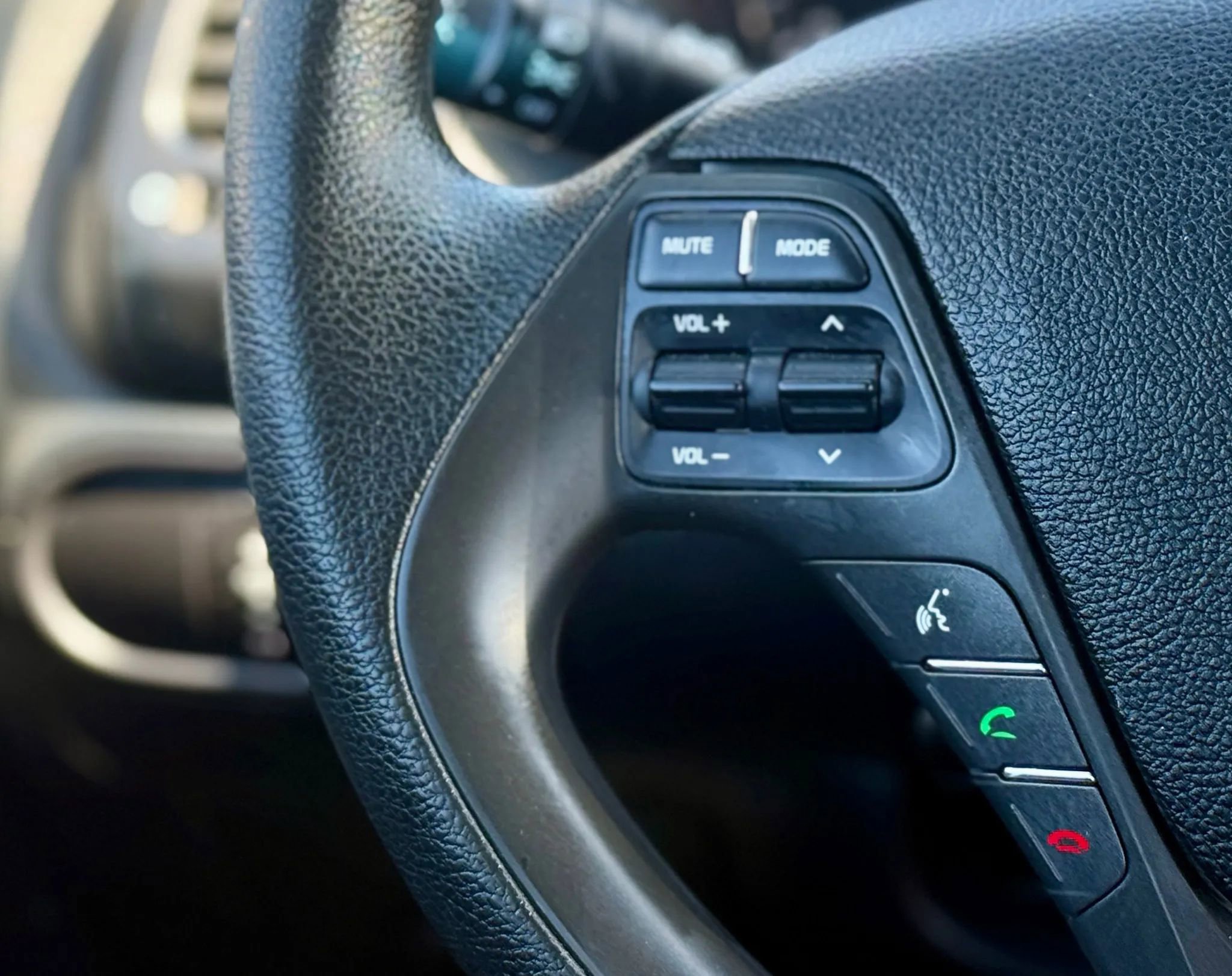 Used 2018 Kia Forte LX image 17