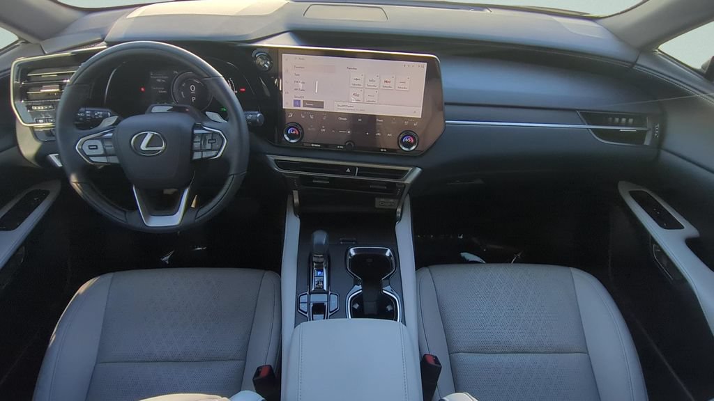 Used 2023 Lexus RX 350 w/ Accessory Package (Z1) AWD/4WD image 11