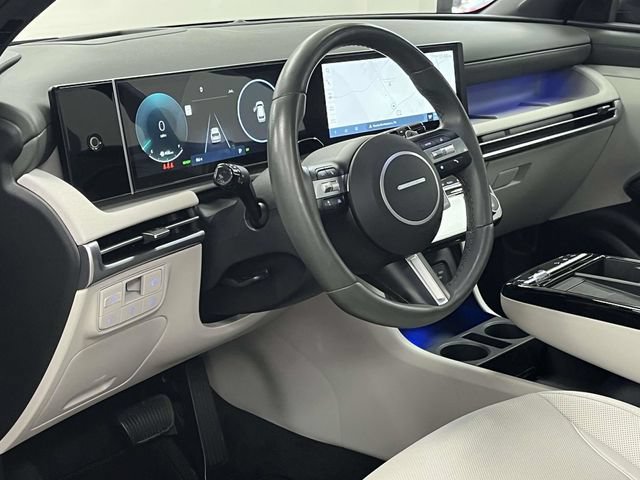 Certified 2025 Hyundai Tucson Limited AWD/4WD image 14