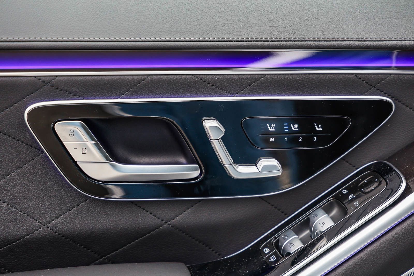 New 2026 Mercedes-Benz S 580 4MATIC Sedan image 23