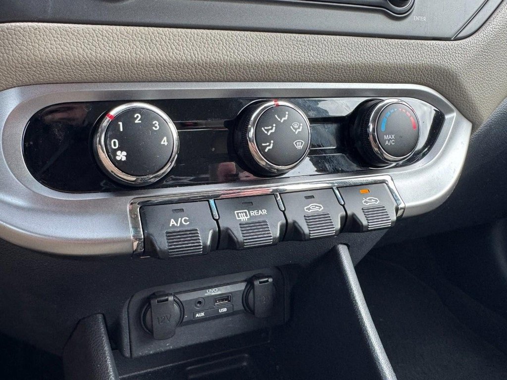 Used 2013 Kia Rio EX w/ Convenience Pkg image 19