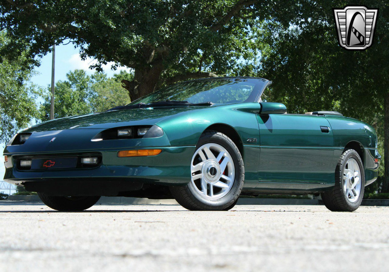 Used 1995 Chevrolet Camaro Z28 image 4