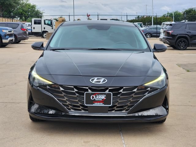 Used 2022 Hyundai Elantra Limited FWD image 11