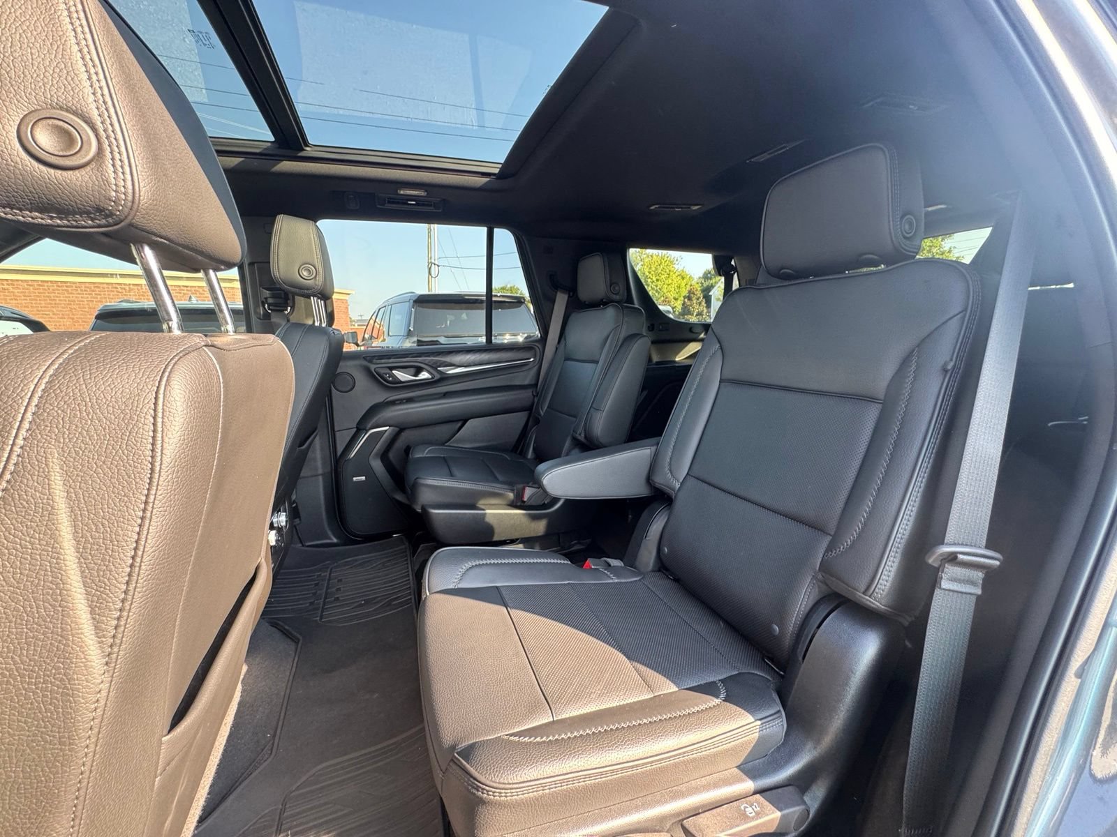 Used 2022 GMC Yukon Denali w/ Max Trailering Package AWD/4WD image 24