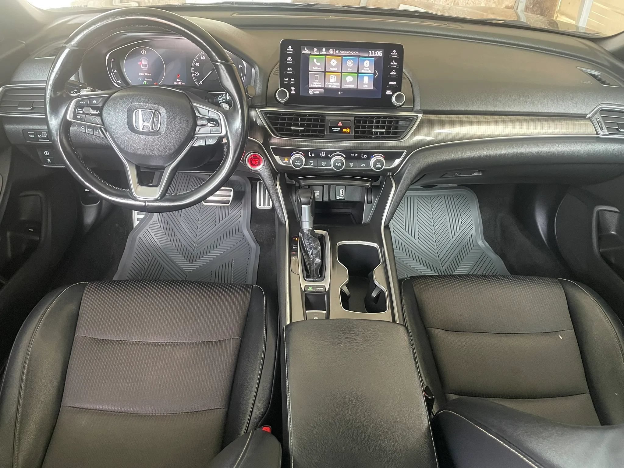 Used 2018 Honda Accord Sport image 11
