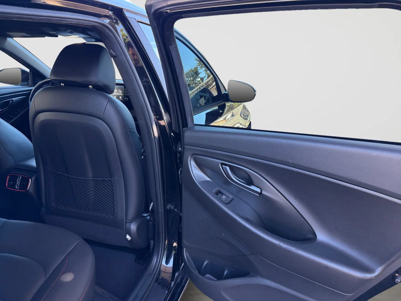 Used 2019 Hyundai Elantra GT N Line FWD image 17