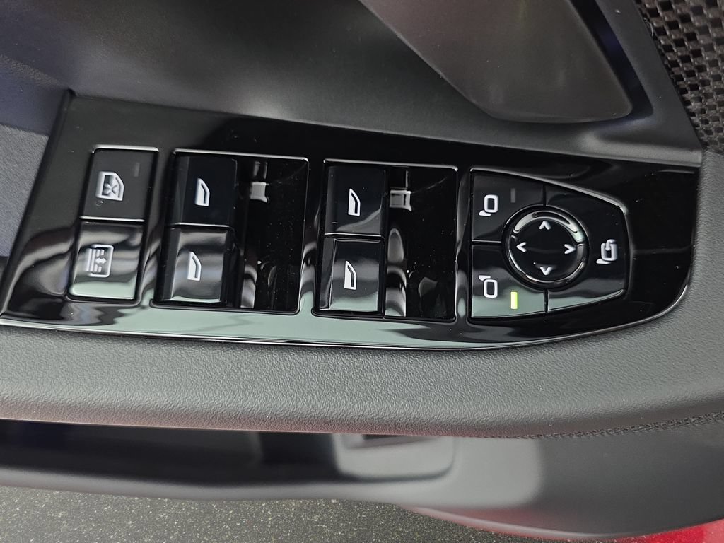 New 2027 BMW M5 w/ Executive Package AWD/4WD image 27