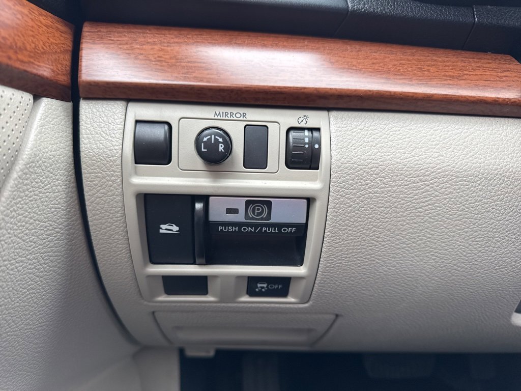 Used 2014 Subaru Outback 3.6R Limited image 33