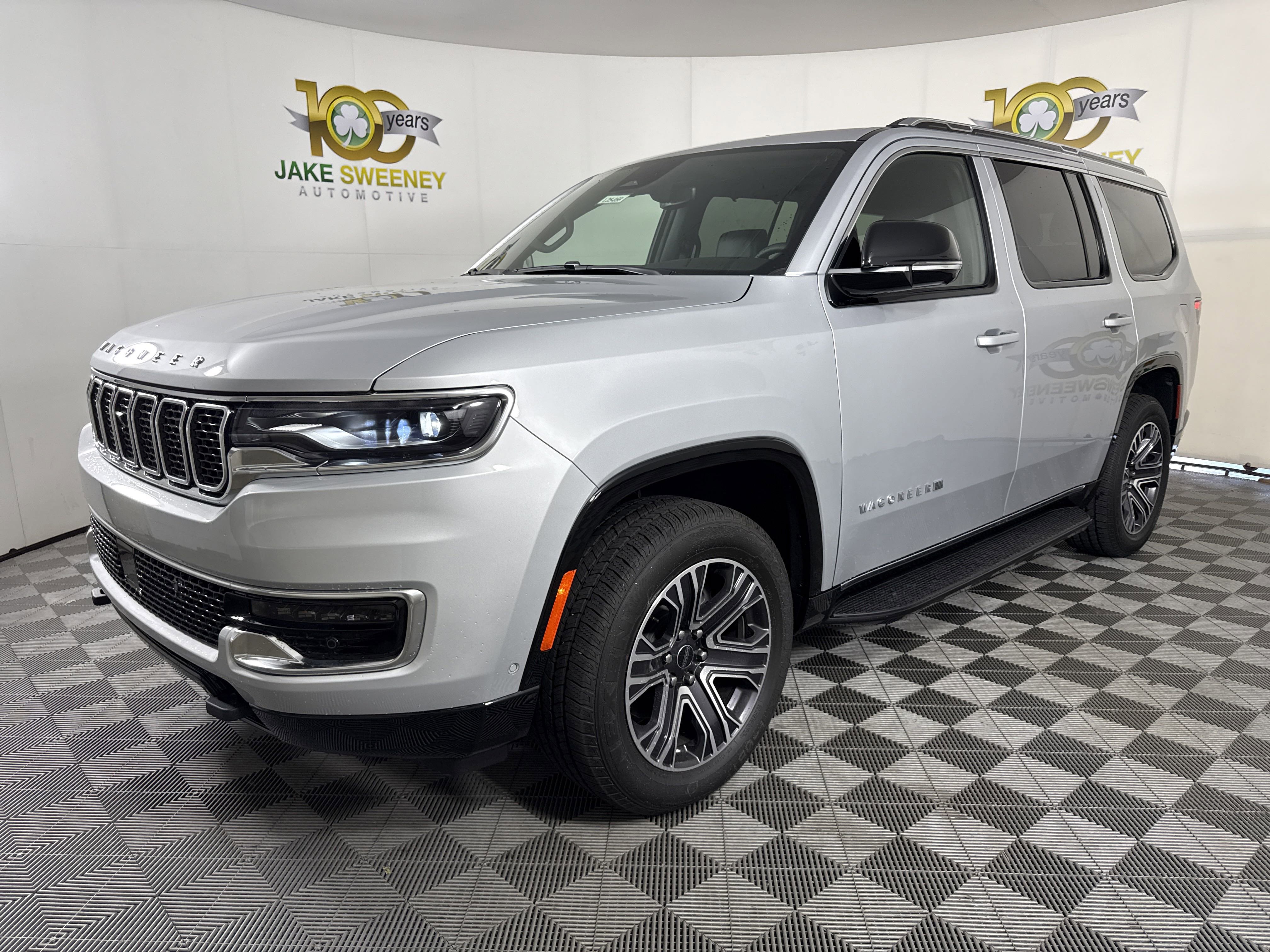 New 2025 Jeep Wagoneer 4WD w/ Convenience Group I image 4