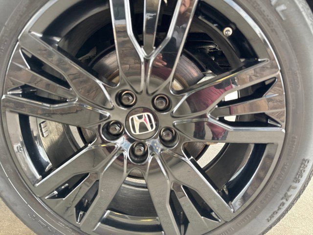 Used 2022 Honda Pilot Black Edition image 5