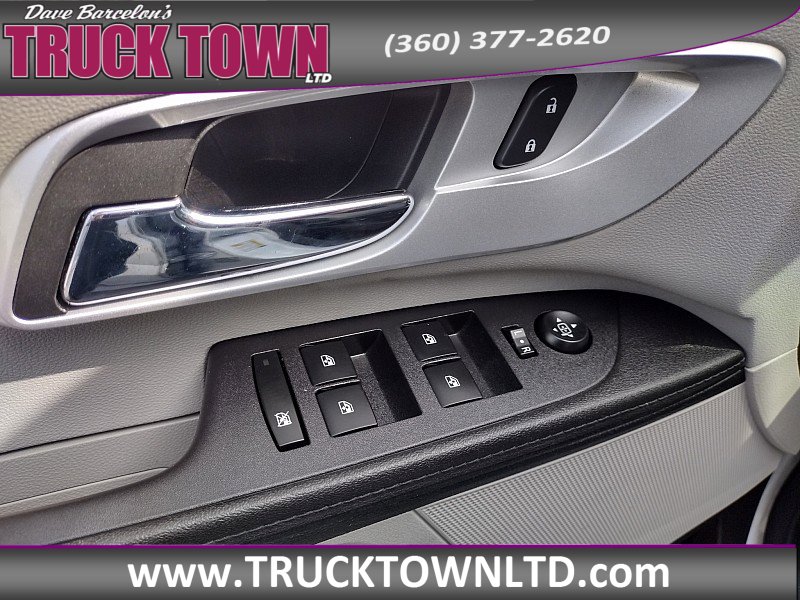 Used 2017 Chevrolet Equinox LS image 10