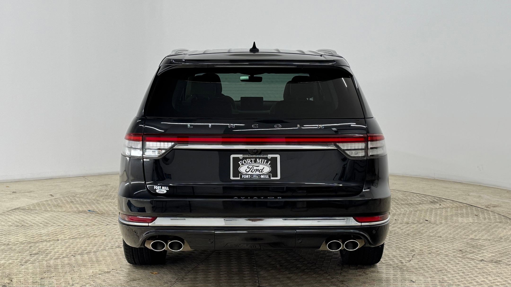 Used 2023 Lincoln Aviator Black Label w/ Dynamic Handling Package image 10