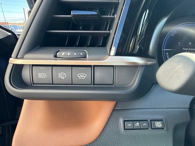 New 2026 Toyota Crown Signia w/ Advanced Technology Package AWD/4WD image 14