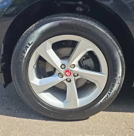 Used 2019 Jaguar F-PACE Premium AWD/4WD image 56