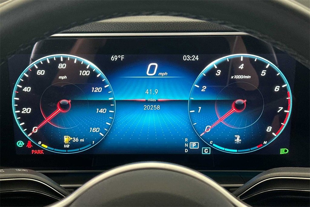 Used 2022 Mercedes-Benz GLE 350 4MATIC w/ AMG Line Exterior image 35