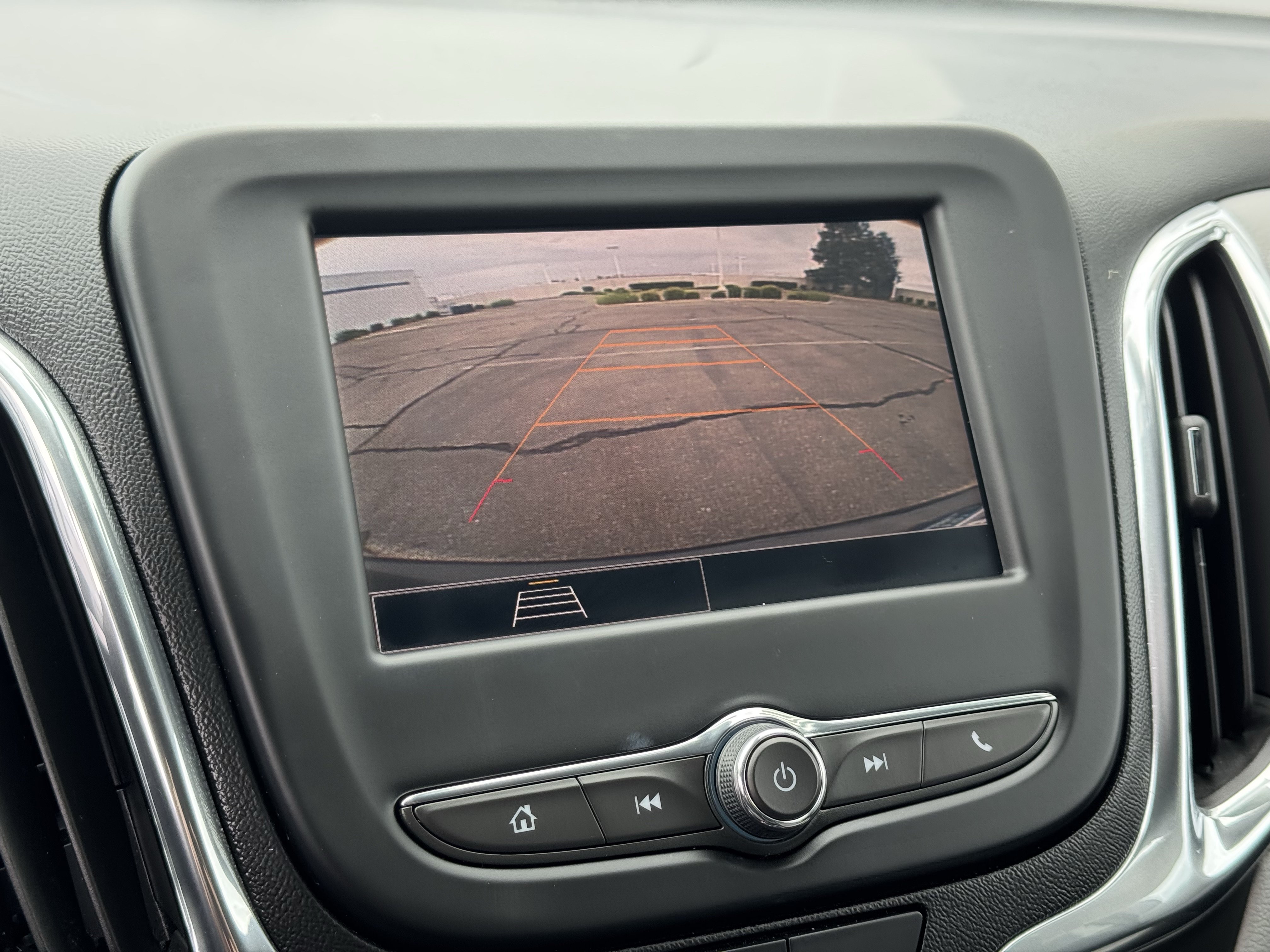 Certified 2022 Chevrolet Equinox LS AWD/4WD image 28