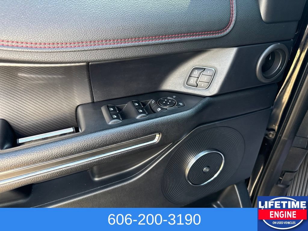 Used 2020 Ford Expedition Limited w/ Equipment Group 303A AWD/4WD image 28