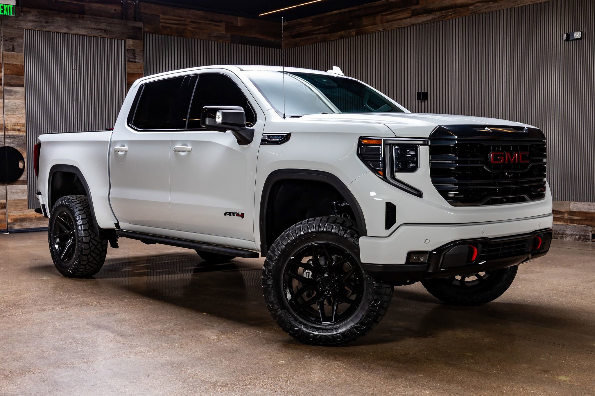 Used 2023 GMC Sierra 1500 AT4 w/ AT4 Premium Package