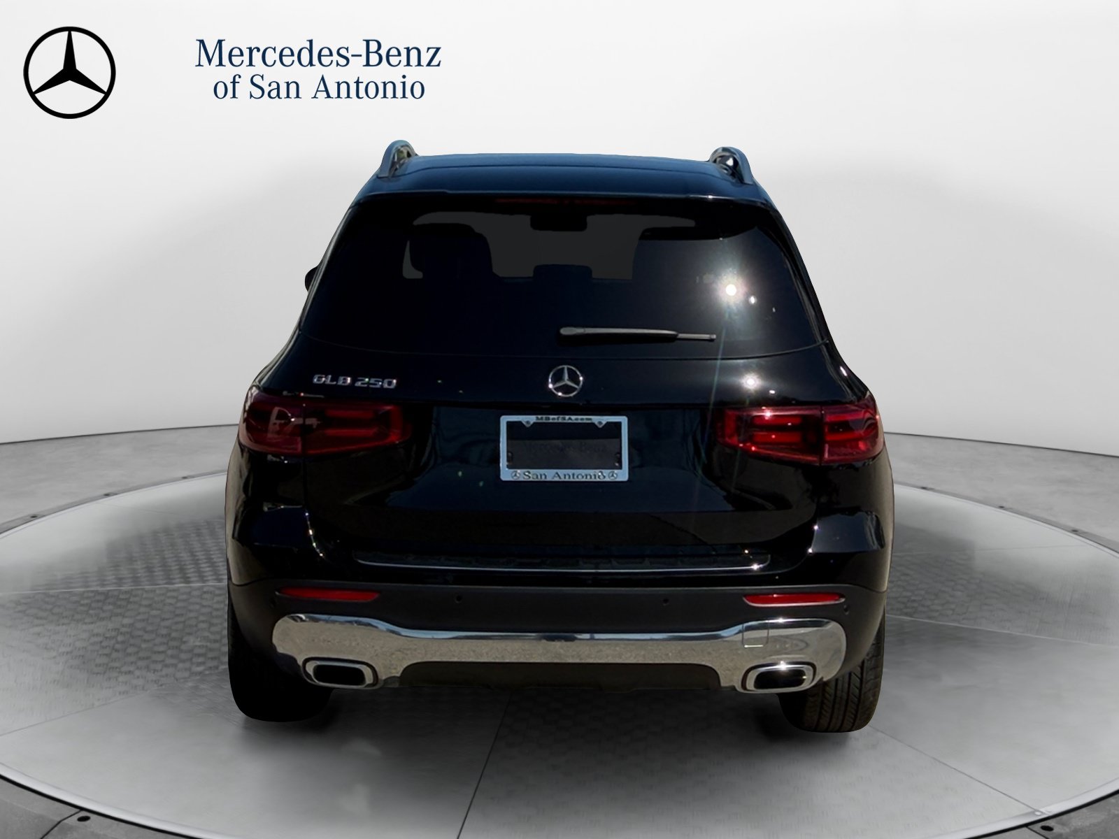 Certified 2025 Mercedes-Benz GLB 250 image 6