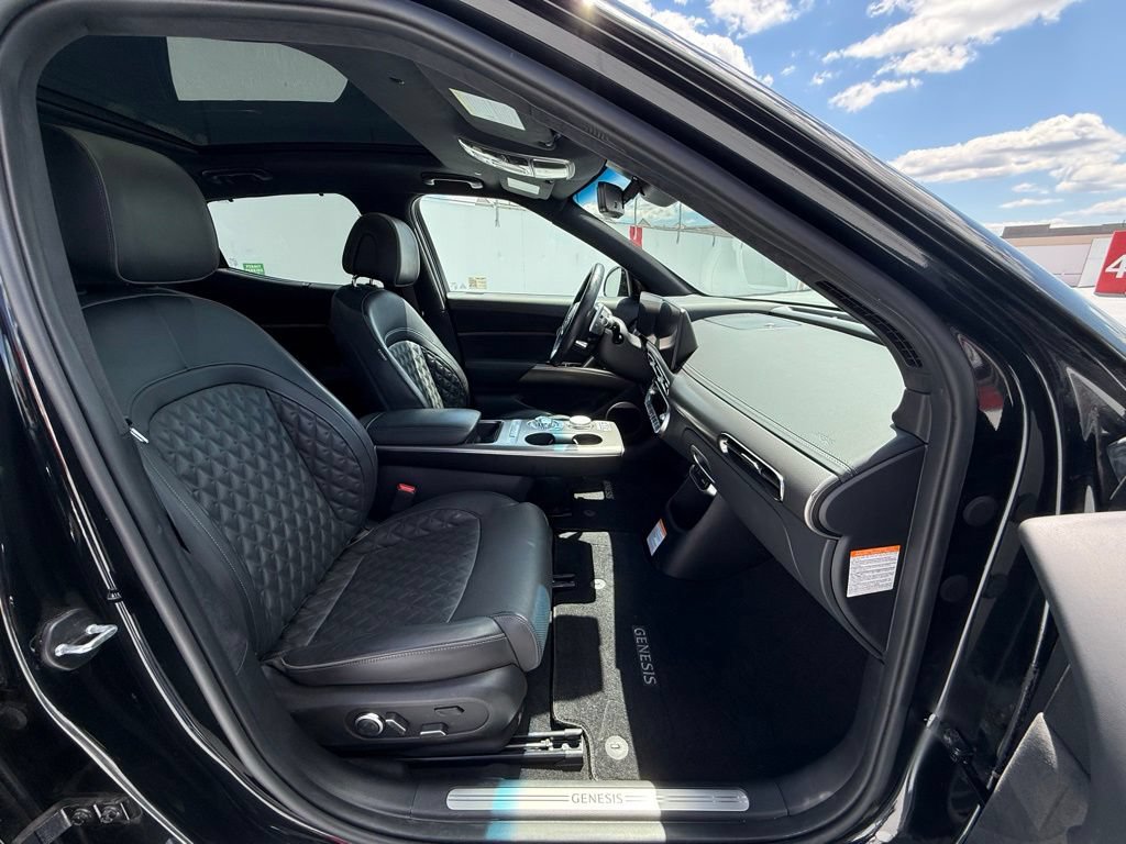 Used 2024 Genesis GV60 Performance AWD/4WD image 11