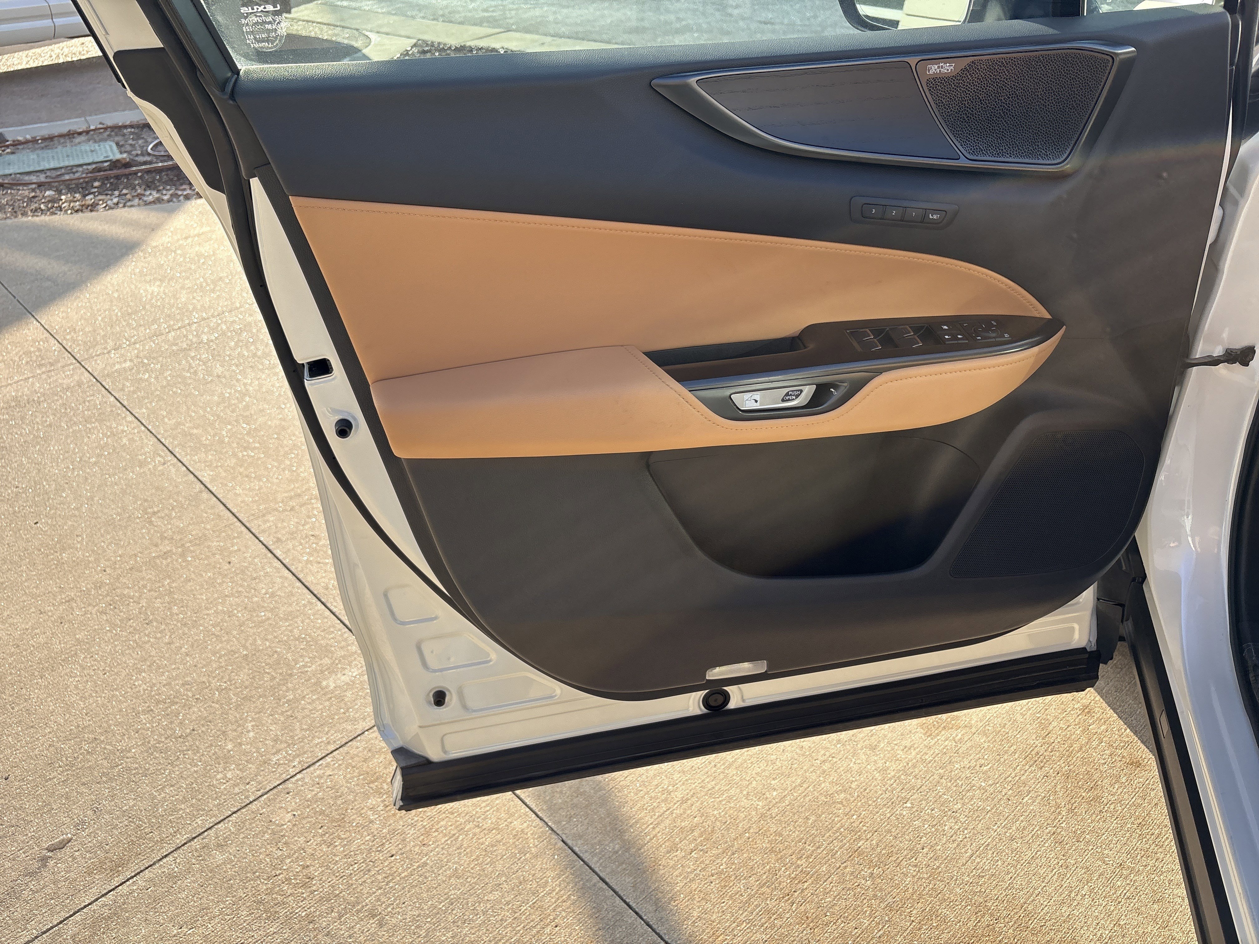 Used 2024 Lexus NX 350h AWD w/ Vision Package image 13