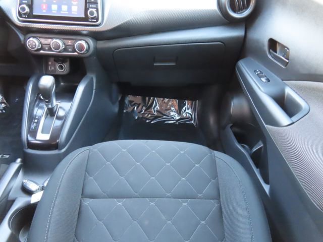 Used 2020 Nissan Kicks S FWD image 30