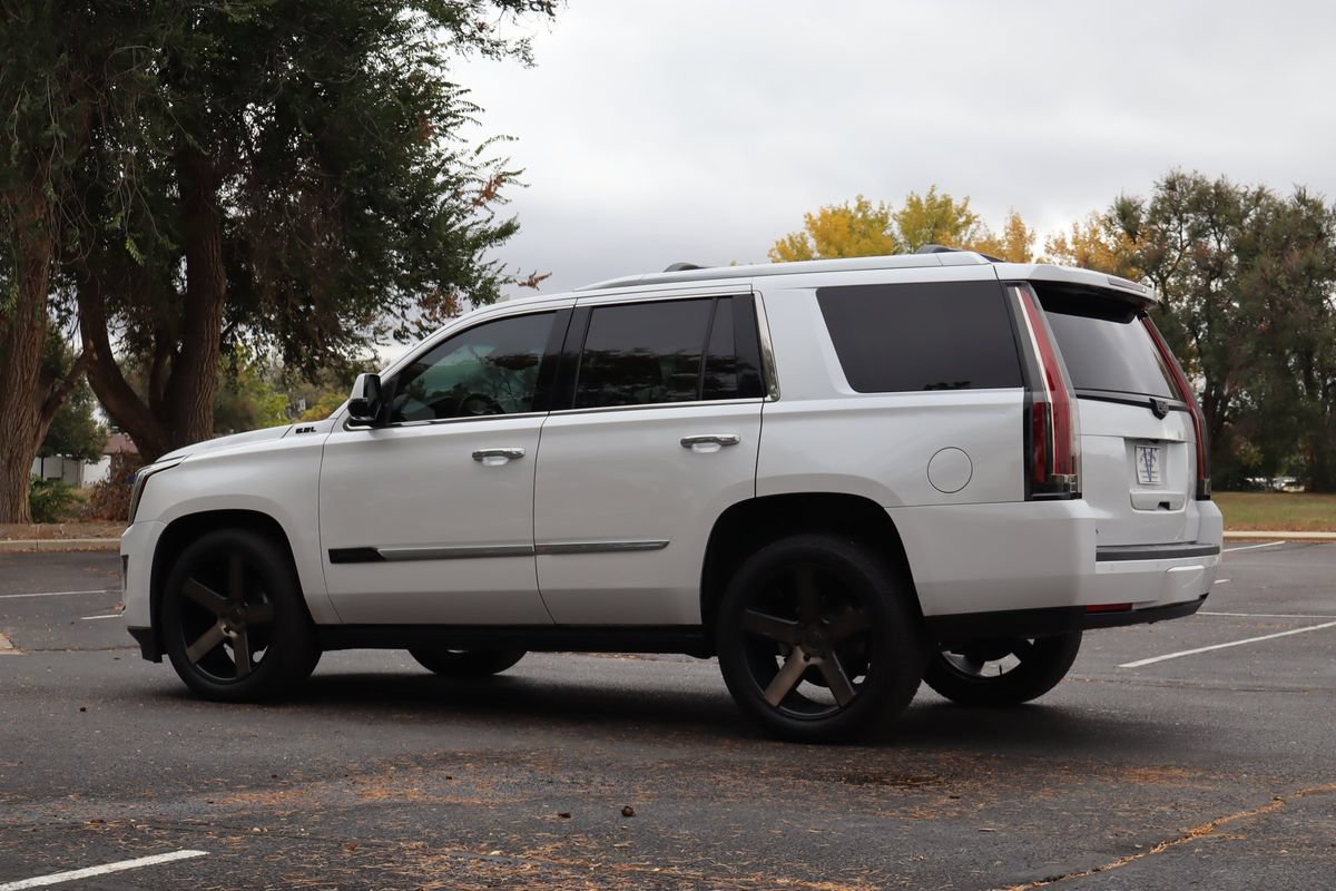 Used 2016 Cadillac Escalade Premium AWD/4WD image 7