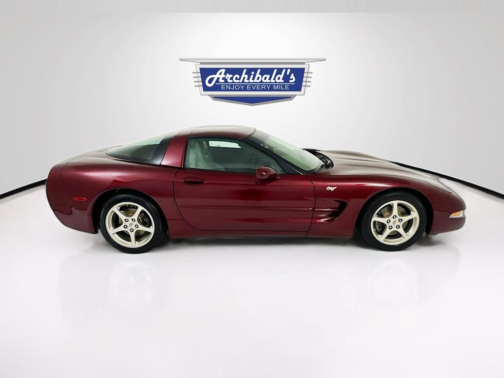 Used 2003 Chevrolet Corvette Coupe w/ Preferred Equipment Group RWD image 8