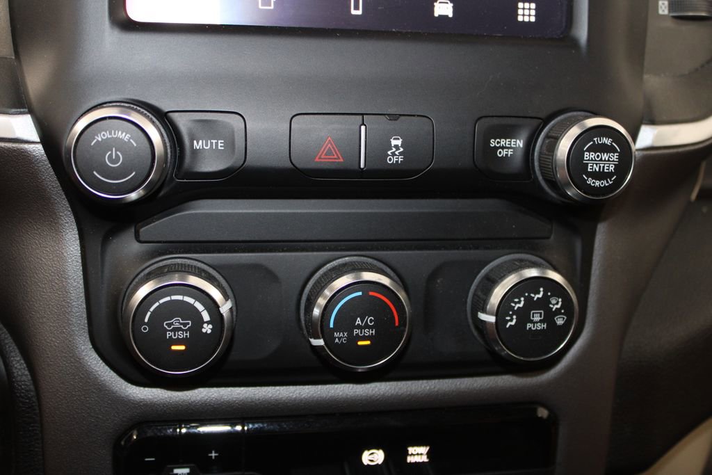 Used 2022 RAM 3500 Big Horn image 45