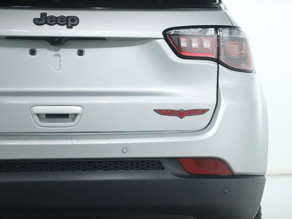 Used 2025 Jeep Compass Trailhawk image 44