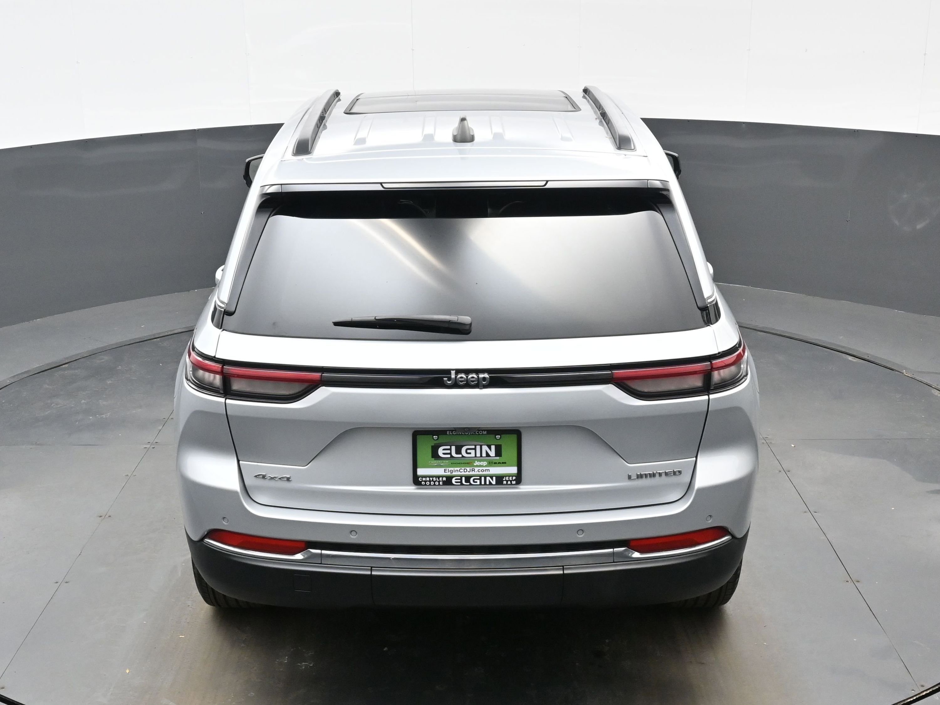 Used 2024 Jeep Grand Cherokee Limited image 35